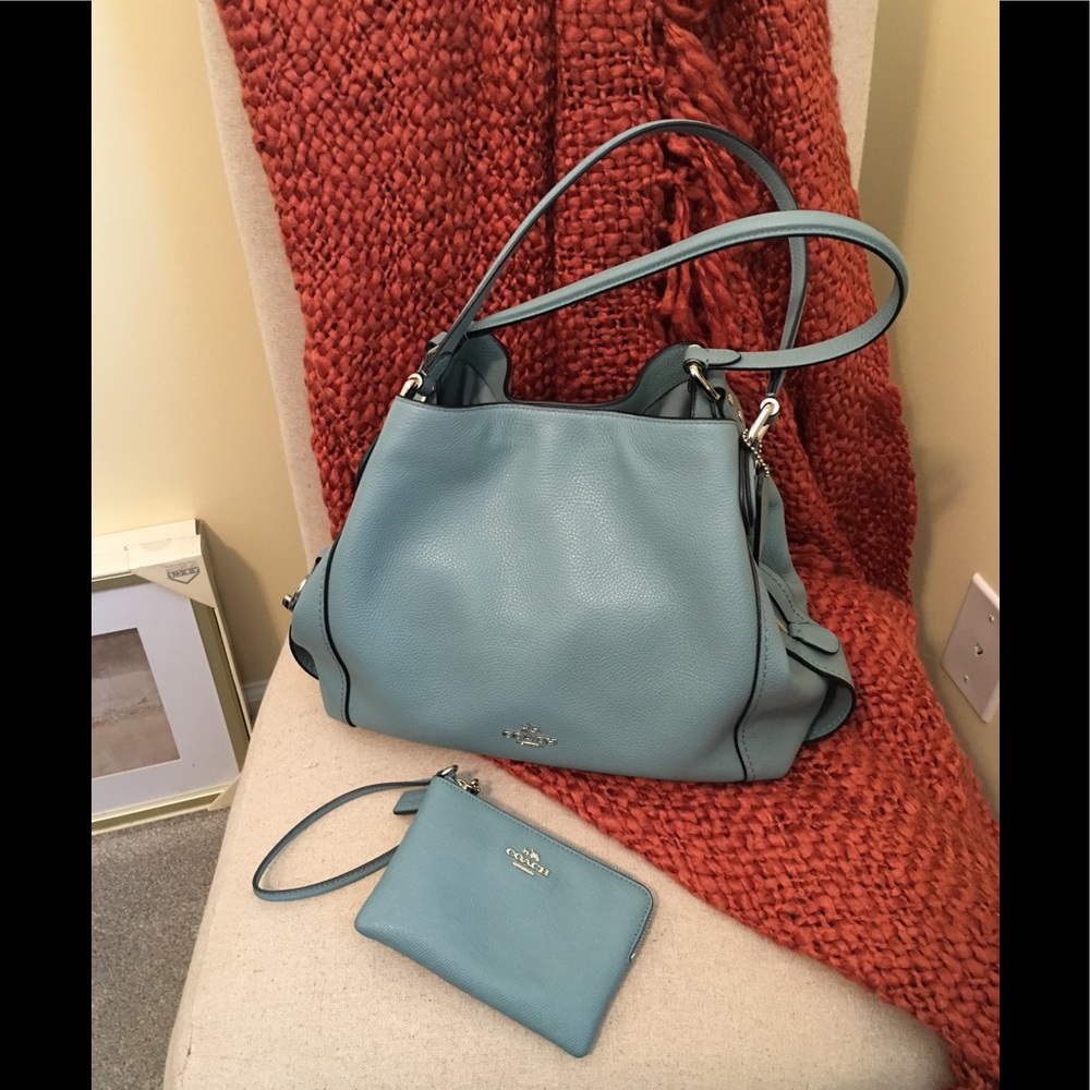 Coach purse Edie 31. Includes matching wristlet